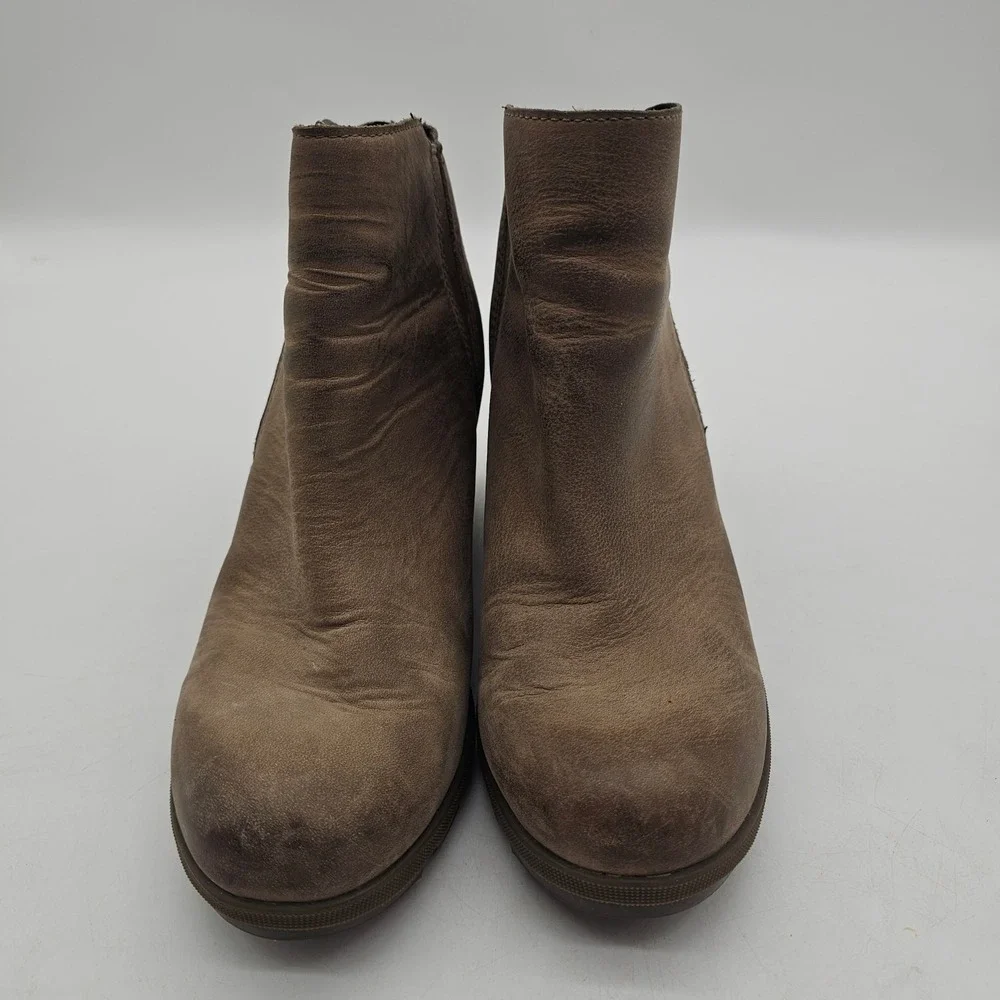 Sorel Womens Wedge Boots Size 8.5 Taupe Joan Of Arctic Waterproof Zipper